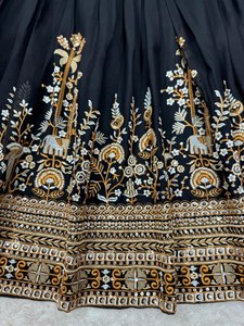 Ensemble Georgette Lehenga Majestic Threadwork Vêtements indiens - Product Image 6