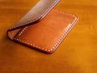 Dompet Kulit RM International RM-LW-1589 Gaya Patriotik Desain Lipat Buatan Tangan Warna Logo Dapat Disesuaikan Tempat Kartu Pria