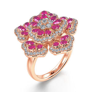 Anillo Jeulia Flowery Beauty en plata de ley con tono oro rosa y circonita - Product Image 2