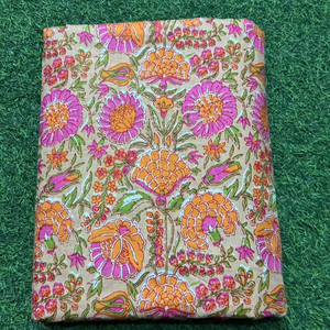 โบฮีเมียนผ้าคอตตอนลายดอกไม้ทะเลทรายสีน้ำตาลและชมพูวัสดุสิ่งทออินเดียทำด้วยมือ100% ขายในลาน - Product Image 1