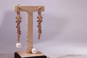 OEM/ODM Elegant Affinity 925s/18K Gold <b>Pearl</b> <b>Earrings</b> Long Sea <b>Pearl</b> <b>Dangles</b> - Product Image 4