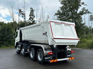 Camión de volteo Volvo FMX 460 8x4 Euro6e Mix MTP con motor diésel de combustión interna de 338 kW (460 HP), capacidad de carga de 41-50 toneladas, 25-30 toneladas de capacidad de carga útil. - Product Image 5