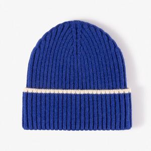 Fabricant de bonnet de manchette broderie patch Logo tricot 100 coton bonnet en cuir patch Beanie avec logo personnalisé - Product Image 1