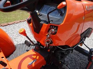 Tracteur agricole Kubota L3902 d'origine, 39 CV |   Tracteur agricole diesel 4x4 série L02 - Product Image 2