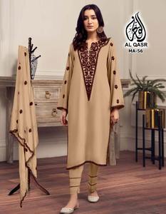 El último diseñador Faux Georgette Bordado Secuencia Bordado Trabajo Kurti Set Por Fab Zone - Product Image 4