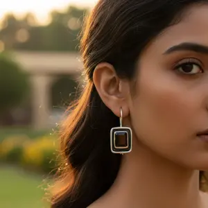 Boucles d'oreilles pendantes carrées en or blanc 925 plaqué pour femmes, bijoux tendance avec grenat, diamant et zircon - Product Image 3