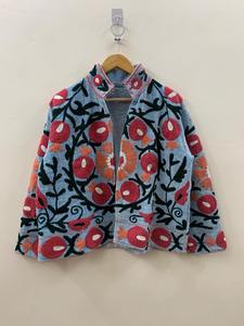 TNT Suzani-Veste courte brodée en velours-Veste bohème d'hiver-Veste brodée à la main pour femme-Cadeau pour elle-Manteau court - Product Image 2