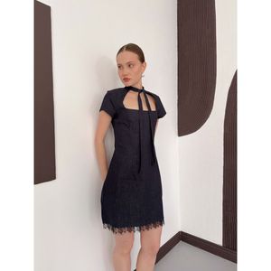 Robe en jean avec détails en dentelle - [object Object] - Product Image 2