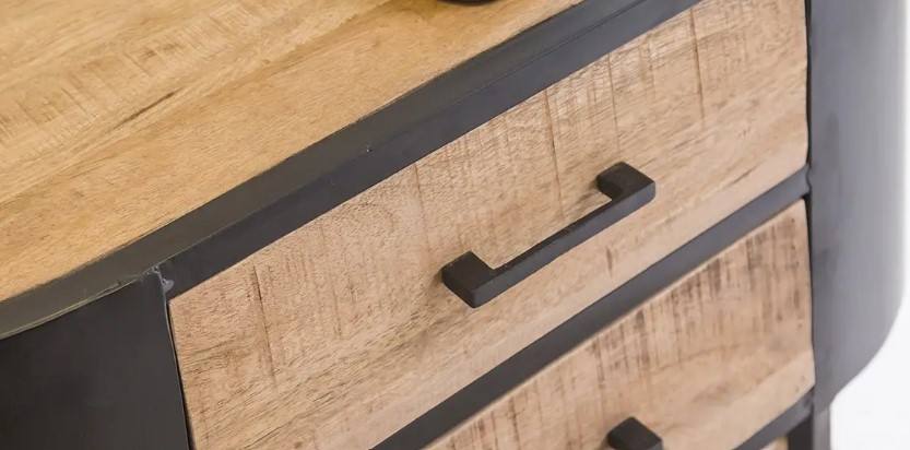 ธรรมชาติ &amp; สีดำ