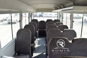 Toyota Coaster Bianco Usato, Autobus con Tetto Alto, Guida a Sinistra, Veicolo per Trasporto Passeggeri - Product Image 5