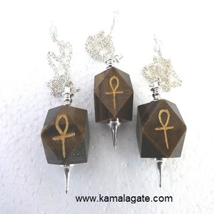 จี้หินกึ่งมีค่าประดับคริสตัลสลักลายลูกพีชแองกิหินโมรา - Product Image 3