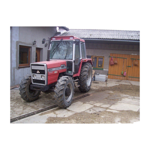 Tracteur Massey Ferguson adapté aux conditions agricoles de sols secs, humides et mixtes. - Product Image 6