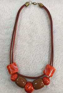 Collares de Resina Hechos a Mano en India, Joyería de Moda con Cuentas, Collares Personalizados para Unisex, para Usar en Fiestas - Product Image 2