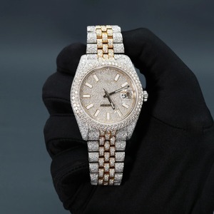 Reloj de Aleación con Diamantes Moissanite de Dos Tonos Unisex, Esfera de Cristal, Movimiento de Cuarzo, Reloj de Pulsera de Lujo con Cierre Plegable - Product Image 3