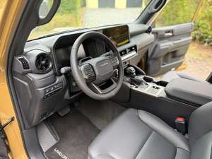 Nouveau Toyota Land Cruiser 2025 3.0L diesel Marron SUV Transmission automatique 200-299 CV SUV 7 places - Product Image 3