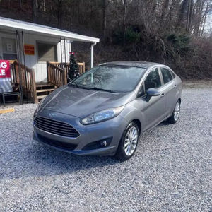 Cámara Trasera Izquierda de Metal Oscuro para Fiesta SE 2025, Nueva, Turbo, Manual, R18, en Venta - Product Image 1