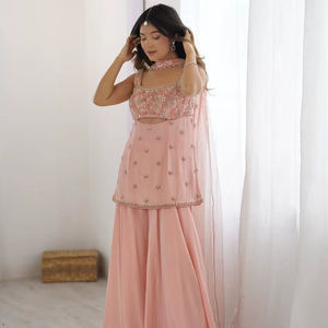 Designer moderne beau haut Palazzo pour les femmes porter Collection Georgette tissus de soie avec séquence broderie travail fête porter - Product Image 1