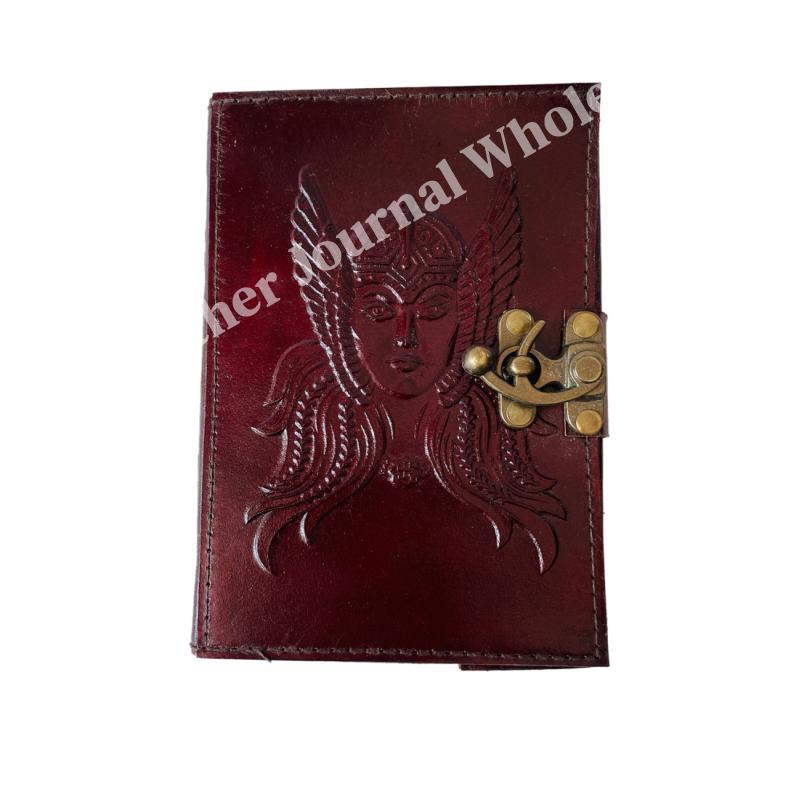 สีน้ำตาล