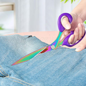 Tijeras domésticas de agarre suave con logotipo personalizado Construcción duradera para un corte suave y seguro - Product Image 2