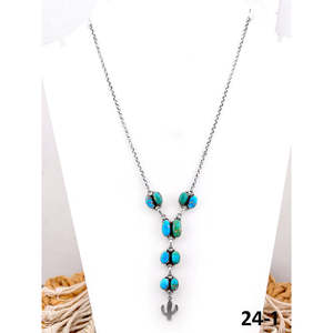 Collier artisanal du Sud-Ouest Émeraude Verte avec turquoise, turquoise blanc et argent sterling, motif en forme de plante, idéal pour un cadeau - Product Image 1
