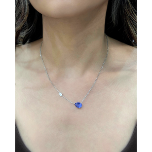 สร้อยคอจี้รูปพระจันทร์และดวงใจ "To the Moon and Back" - Product Image 3