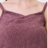 Robe de plage en tissu éponge 100% coton au design élégant pour femme, style sexy, taille naturelle, logo placé sur le devant, longueur genou