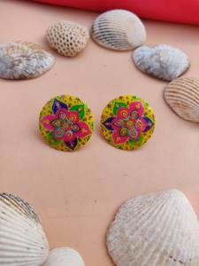 Boucles d'oreilles Meenakari peintes à la main de haute qualité pour femmes et filles Style indien traditionnel pour vêtements décontractés et formels - Product Image 4