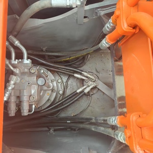 Excavatrice Hitachi 200 d'occasion à vendre, moteur Isuzu, puissance 122 kW, capacité de la benne 0,91 m, produit efficace - Product Image 3