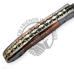 Couteau pliant en acier damas à motif unique avec toucher fait à la main et mécanisme de pliage lisse pour le camping et la randonnée EDC - Product Image 3
