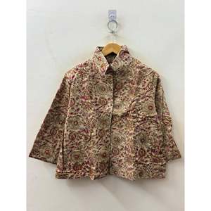 Veste en velours côtelé à fleurs d'automne, le jardin de la Maharani, tissu brodé et imprimé à la main en crème - Product Image 1
