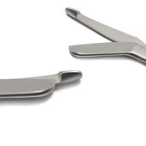 Tijeras Angulares Iris de Acero Inoxidable de 14 cm, Instrumento Quirúrgico Manual para Suturas, Recorte de Encías y Vendajes, Duradero - Product Image 3