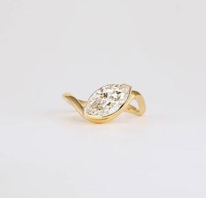 แหวนหมั้นเพชรโมอิสขนาด6X12มม. สไตล์วินเทจพร้อมการตั้งค่าครึ่งกรอบและตะกร้าข้างแบบลอย - Product Image 1