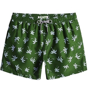 Short de basket-ball d'été personnalisé unisexe en polyester à séchage rapide avec poches Short en maille noir respirant et imprimé logo pour homme - Product Image 3