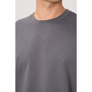 Sweat-shirt basique pour homme en coton gris foncé, texture douce, coupe standard - 88363 - Gris foncé - Product Image 4