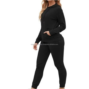 Conjunto Deportivo Premium para Mujer |   Ropa Deportiva de Alta Calidad |   Tela Elástica Transpirable |   Ropa Deportiva de Yoga y Jogging para Mujer - Product Image 3
