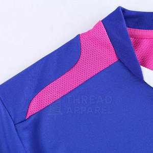 Ensembles d'uniformes de football pour adultes en polyester léger de haute qualité confortables et élégants avec la technologie de coupe automatisée - Product Image 4