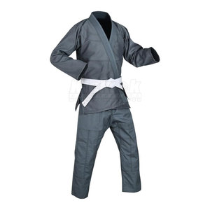 Kimono de BJJ au design moderne avec logo frontal, coupe confortable, tissu durable, séchage rapide, léger pour l'entraînement et les séances de sport - Product Image 3