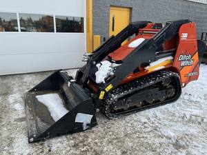 2020 DITCH WITCH SK3000 Skidsteer Loader XC750K Zanjadora con Motor de Bomba y Engranaje de Alta Eficiencia - Product Image 2
