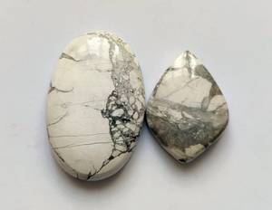 100% naturel Howlite jaspe parfait pendentif taille fabrication de bijoux Cabochon pierres précieuses en vrac Howlite fantaisie forme gemmes et pierres en vrac - Product Image 1