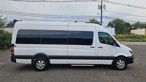 USED 2025 SPRI-NTER 2500 170 WB <b>PASSENGER</b> VAN RWD ACCIDENDALY FREE - Product Image 6