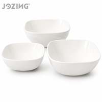 Lot de bols carrés en porcelaine blanche empilables pour service, salade et soupe – Idéal pour hôtels, restaurants et usage domestique – Vente en gros uniquement