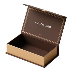 Boîte magnétique rigide en carton ondulé de taille personnalisée, en matériaux recyclés, avec doublure en éponge, gaufrage, boîte cadeau magnétique noire pour vêtements - Product Image 1