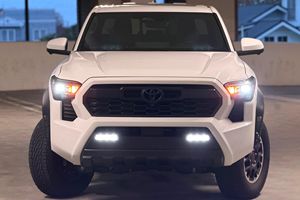 TOYOTA TACOMA TRD OFF-ROAD DOBLE CABINA 2024 USADO (LHD/RHD) - Product Image 2