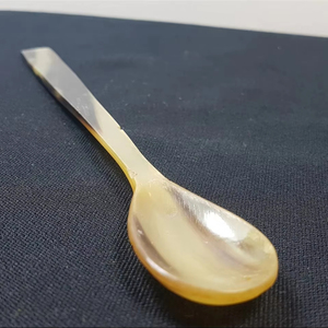 Cubiertos de cuchara de cuerno de vaca con tamaño personalizado y pulido de espejo Mango de último diseño para uso en la cocina Precio - Product Image 1