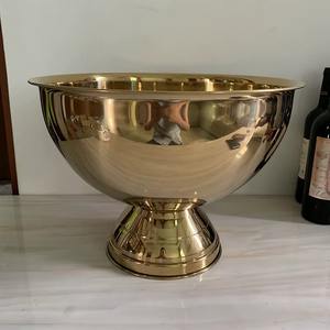 Contenedor de Bebidas Clásico de Acero para Fiestas, Enfriador de Vino, Porta Cervezas, Cubo para Champán para una Presentación Elegante de Eventos - Product Image 4