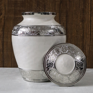 Urnes funéraires en métal pour adultes de conception luxueuse et nouvelle, urnes funéraires en métal émaillé blanc magnifiques de style indien, cendres humaines pour adultes - Product Image 2