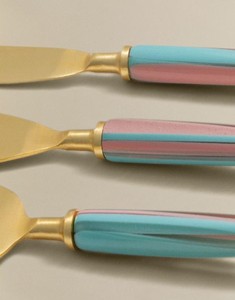 Handmade Stainless Steel Cheese Set with <b>Resin</b> Handle Gold Finished Decorative Knife <b>Table</b> <b>Top</b> Restaurant Use Cheap Cheese Tools - Product Image 5