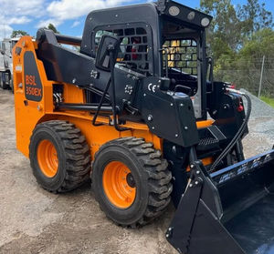 รถตักล้อยางคูการ์รุ่นใหม่ พร้อมหัวตักด้านหน้าและด้านหลัง เครื่องยนต์ดีเซล-BSL350EX - Product Image 1