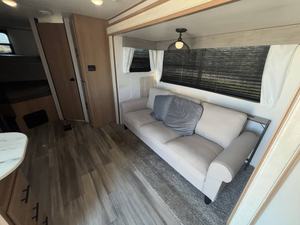 Remolques de viaje usados 2022 P-r-i-m-e T-i-m-e A-v-e-n-g-e-r 24BHS al por mayor disponibles para compradores a granel con precios competitivos - Product Image 6