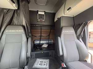 Camión tractor comercial de servicio pesado 6x4 con cabina dormitorio, diésel, para transporte de carga y logística, listo para trabajar - Product Image 4